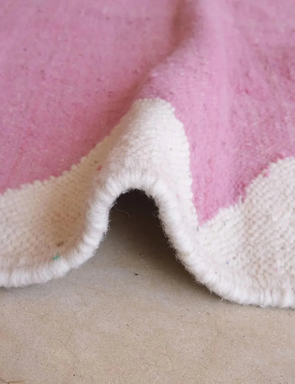 Pink Flatwoven Moroccan Rug 6.2 x 3.4 ft / 188 x 105 cm - Surcoma