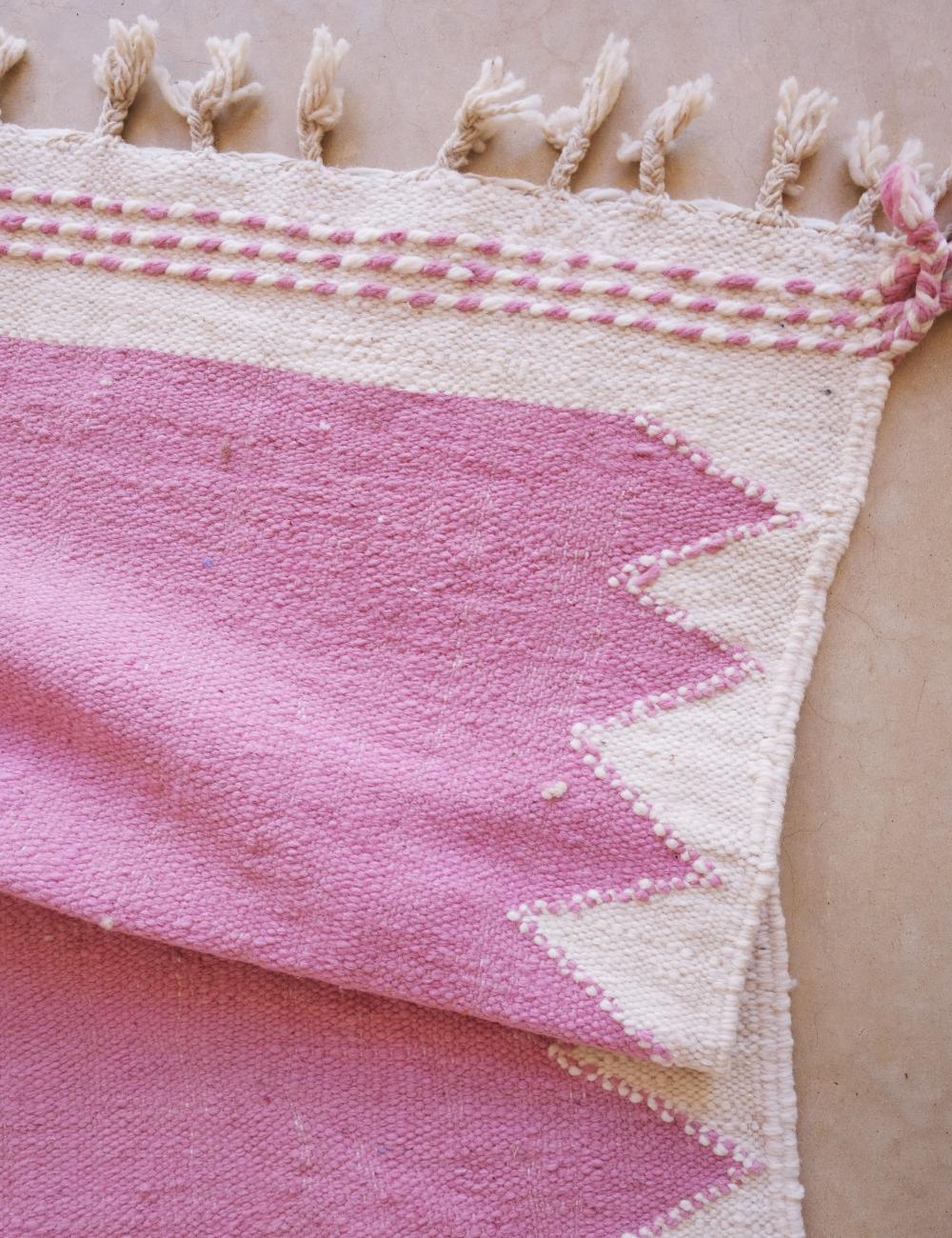 Pink Kilim Moroccan Rug 7.6 x 4.5 ft / 233 x 138 cm - Surcoma