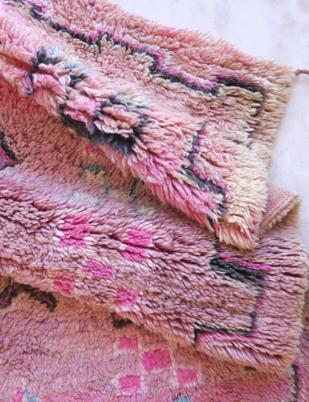 Pink Moroccan Boujad Rug 9.7 x 6.9 ft / 296 x 213 cm - Surcoma
