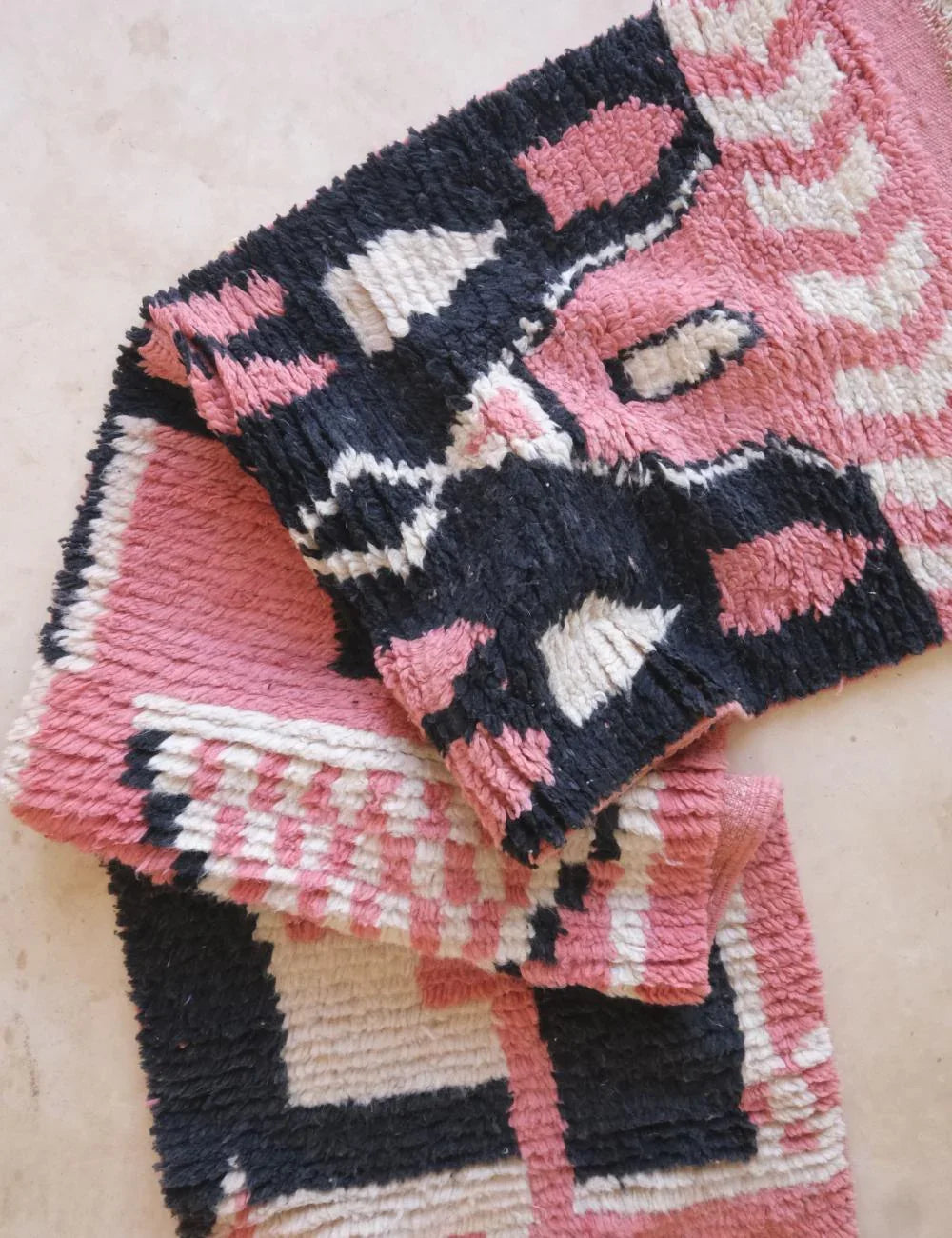 Pink Moroccan Runner Rug 12.4 x 2.3 ft / 379 x 71 cm