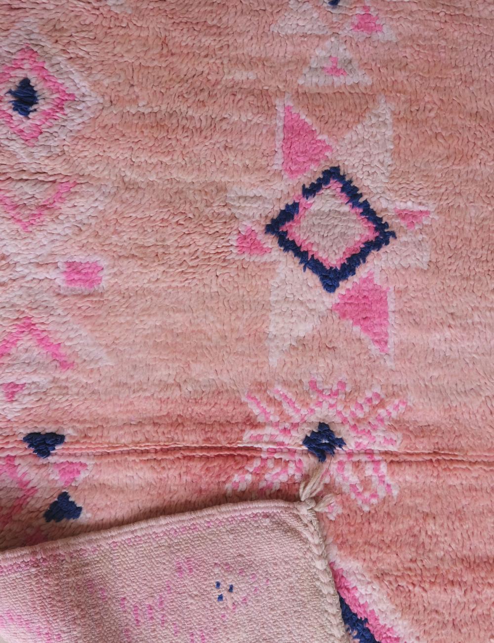 Pink Moroccan Runner Wool Rug 9.1 x 3.3 ft / 277 x 102 cm - Surcoma