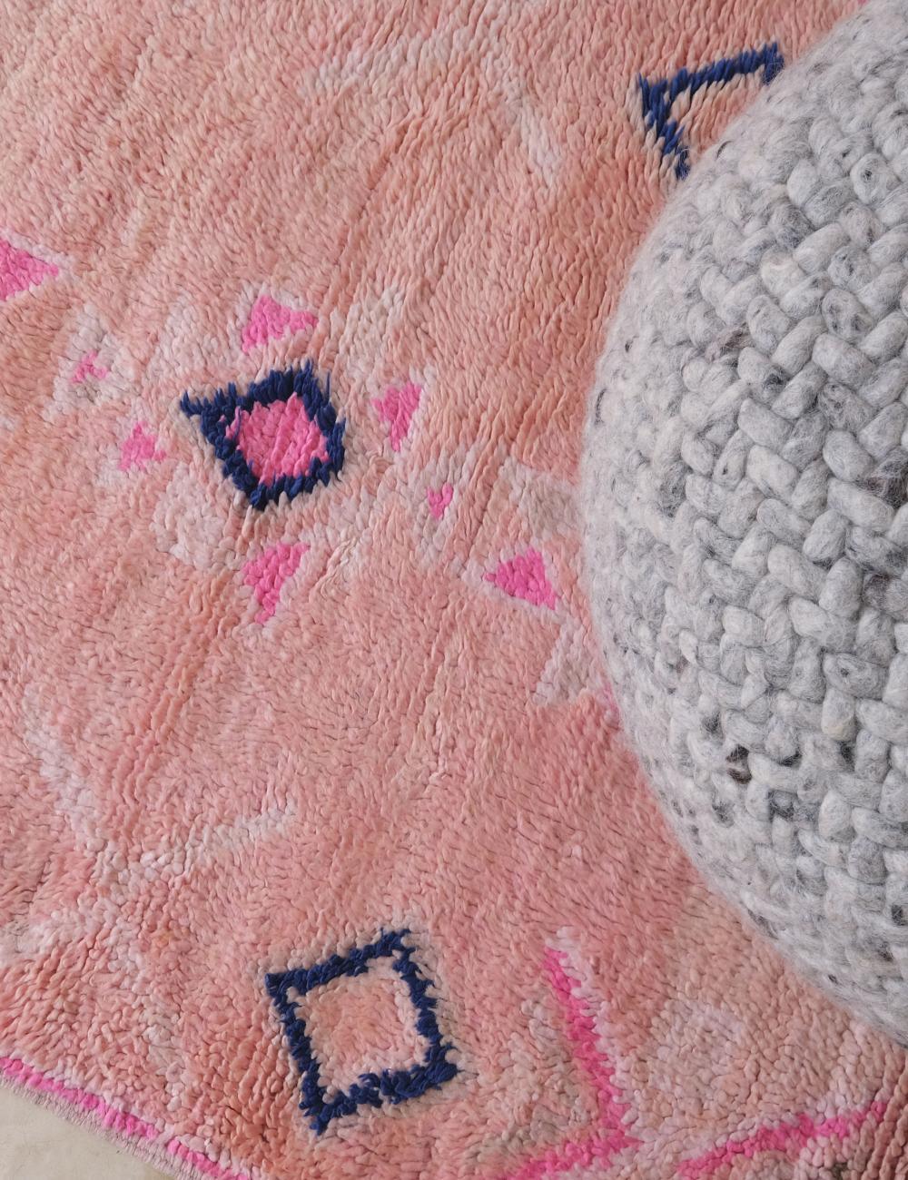 Pink Moroccan Runner Wool Rug 9.1 x 3.3 ft / 277 x 102 cm - Surcoma