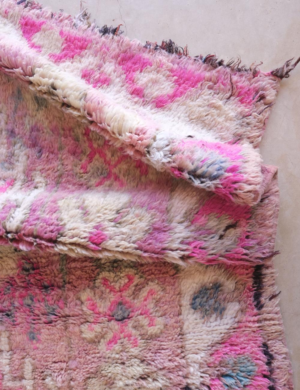 Pink Moroccan Wool Rug 9.2 x 5.2 ft / 281 x 160 cm - Surcoma