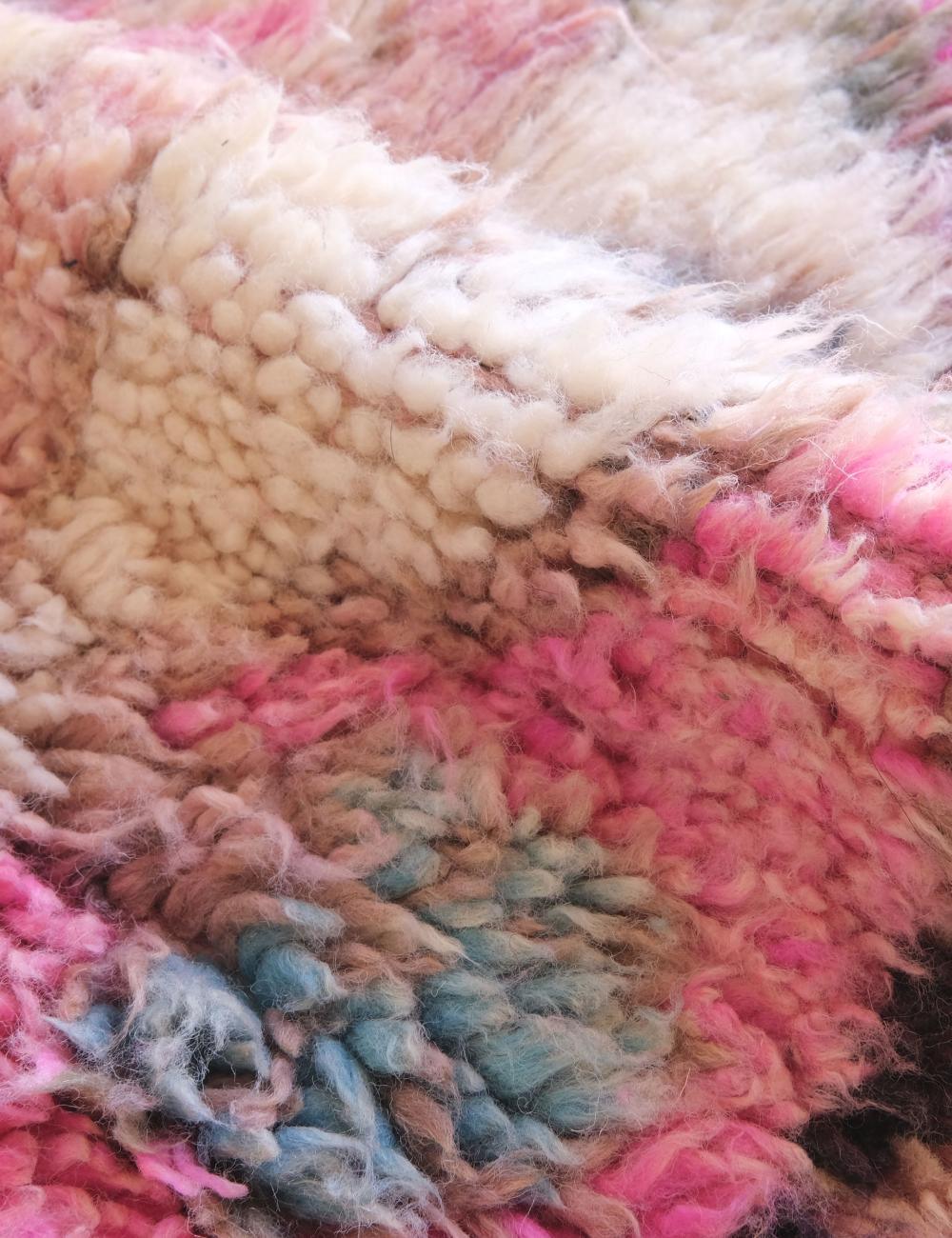 Pink Moroccan Wool Rug 9.2 x 5.2 ft / 281 x 160 cm - Surcoma
