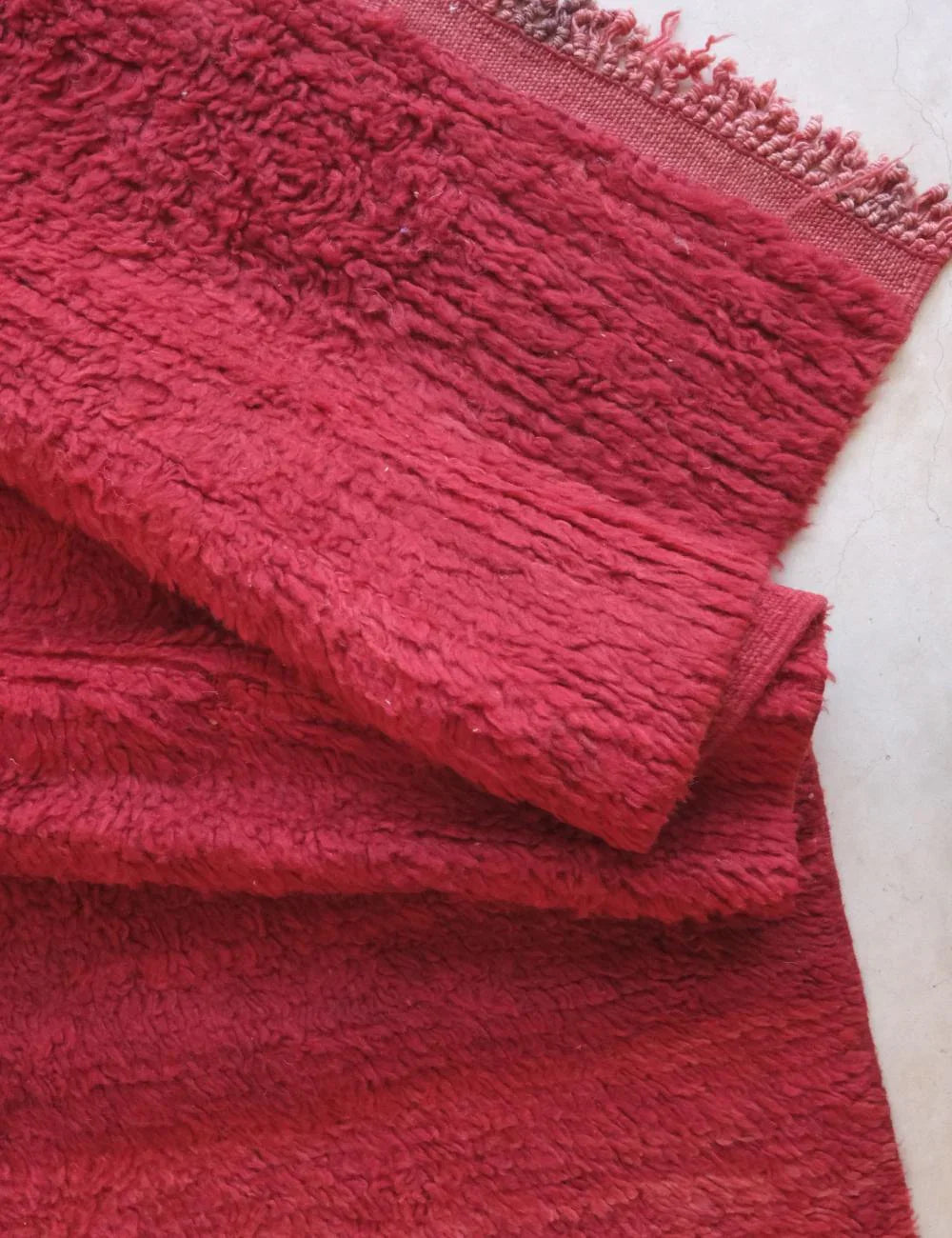 Red Hand-knotted Moroccan Wool Rug 8.7 x 4.8 ft / 264 x 148 cm - Surcoma