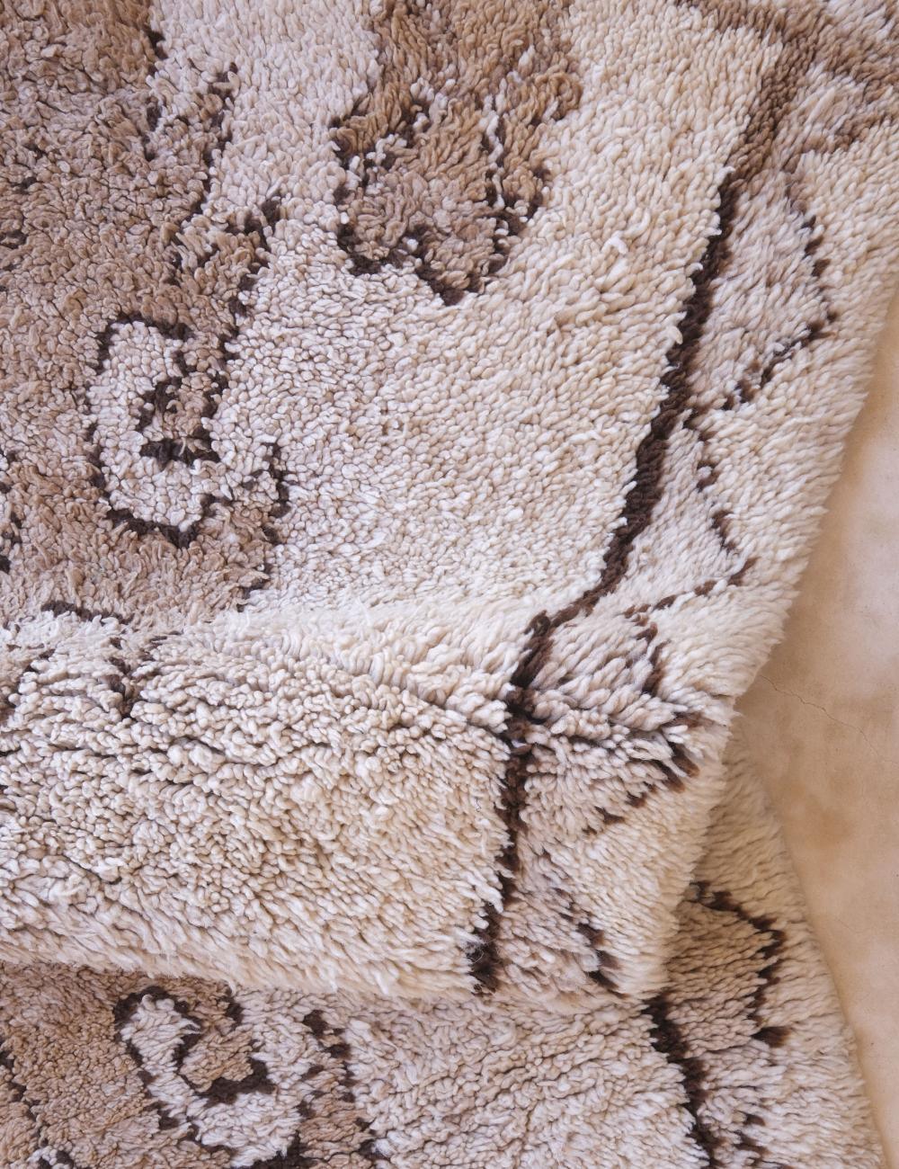 Small Beige Wool Rug 6.1 x 3 ft / 187 x 92 cm