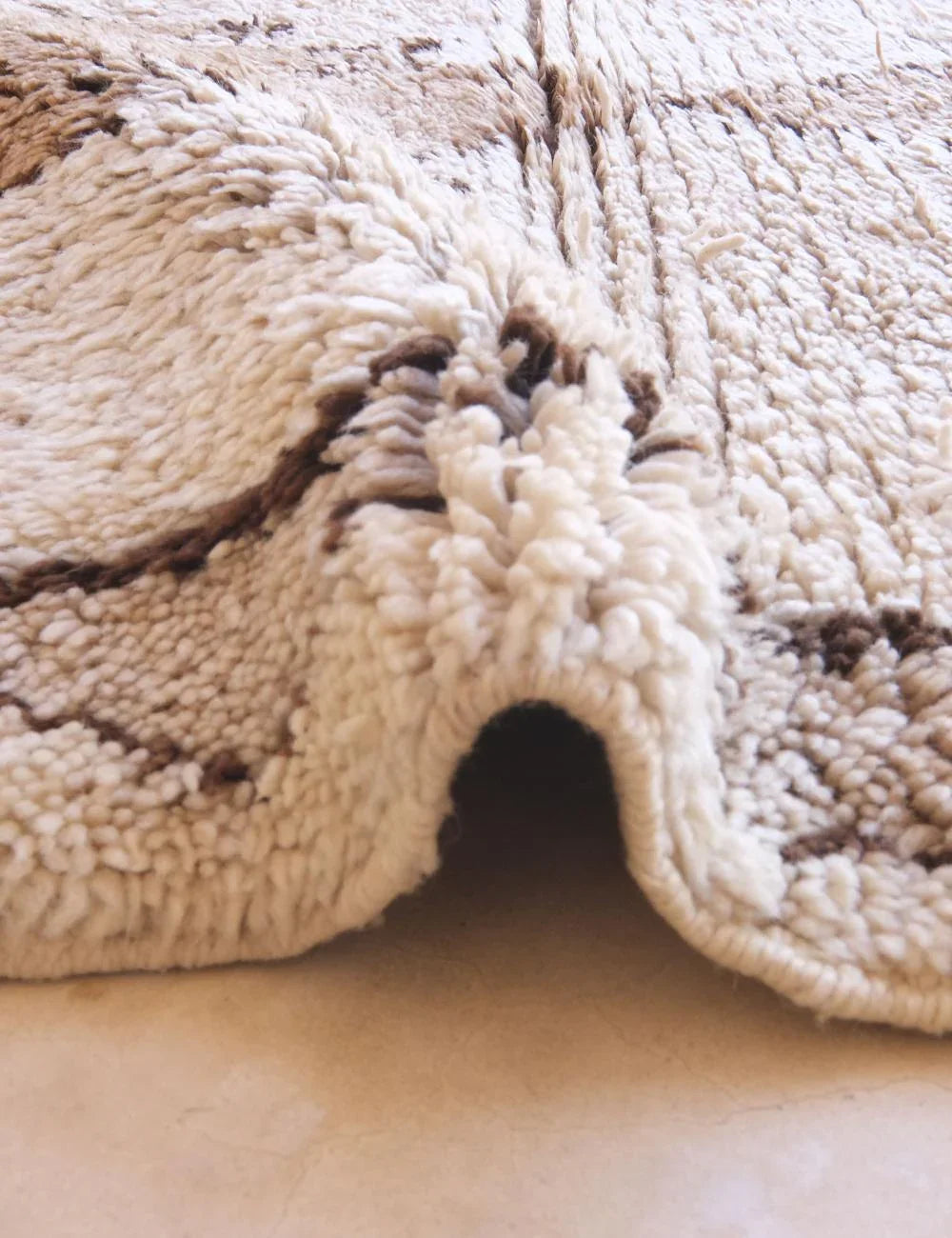 Small Beige Wool Rug 6.1 x 3 ft / 187 x 92 cm