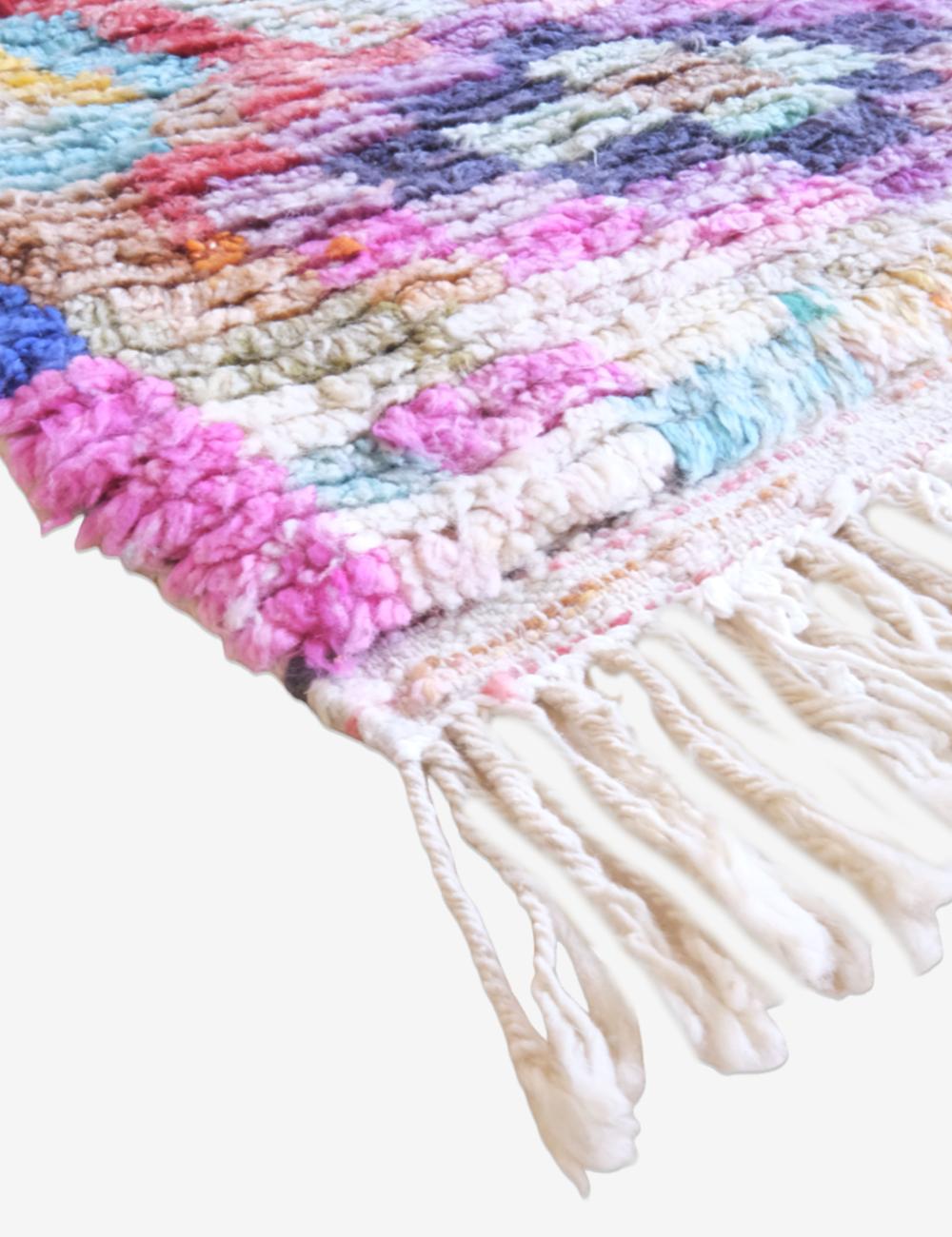Small Boho Chic Moroccan Wool Rug 5.2 x 3.1 ft / 157 x 95 cm