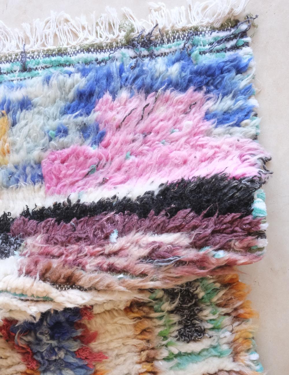 Small Moroccan Wool Rug 3.9 x 2 ft / 118 x 63 cm - Surcoma
