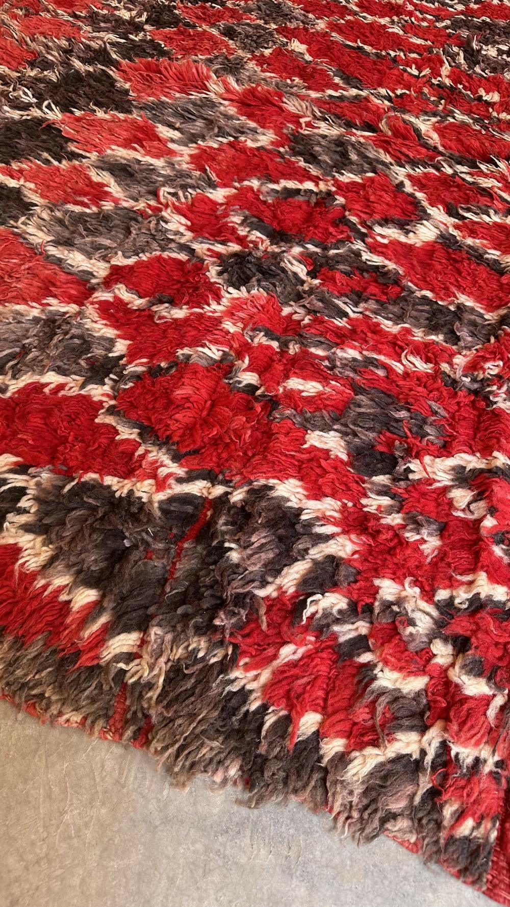 Moroccan Talsint Abstract Wool Rug 11 x 6.5 ft / 336 x 200 cm - Surcoma