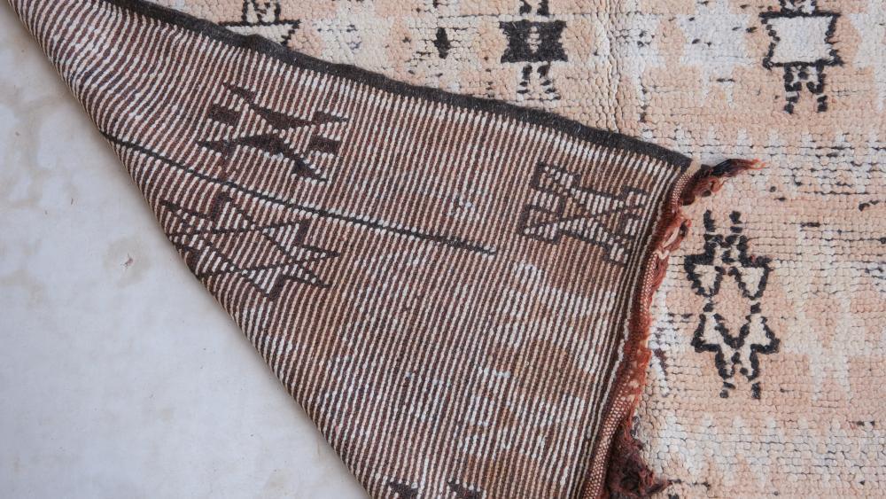 Moroccan Terracotta Wool Rug 8.3 x 5.8 ft / 253 x 178 cm - Surcoma