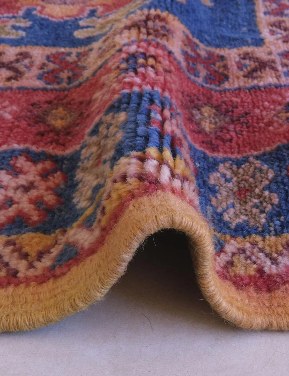 Traditional Moroccan Wool Rug 7.5 x 3.7 ft / 229 x 115 cm - Surcoma