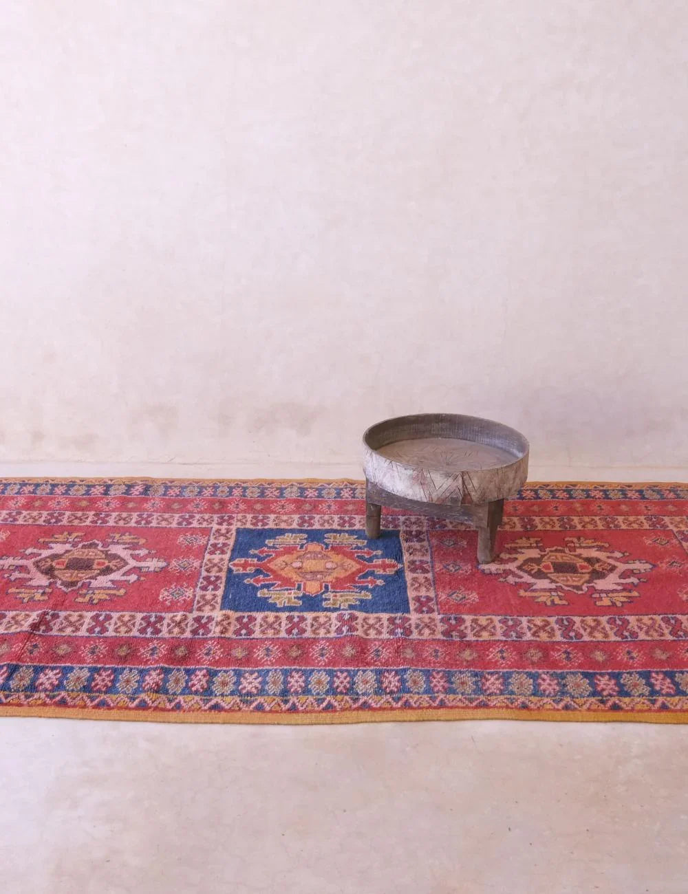 Traditional Moroccan Wool Rug 7.5 x 3.7 ft / 229 x 115 cm - Surcoma