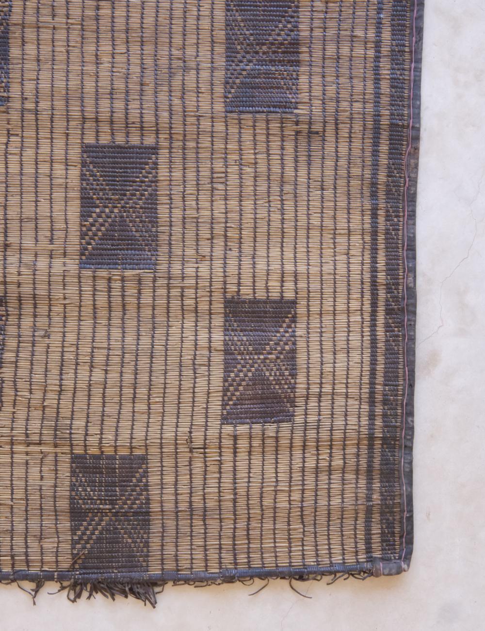Small Tuareg Mat Rug 3.11 x 3.6 ft / 120 x 107 cm - Surcoma