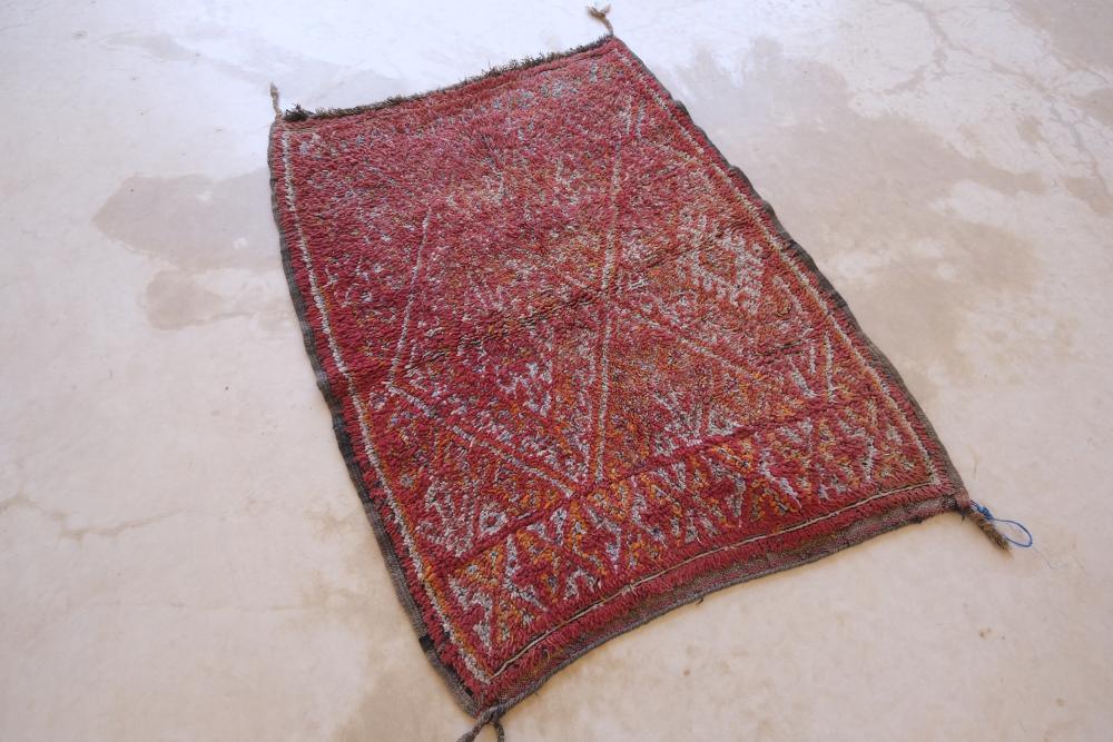 Moroccan Small Beni MGuild Red Rug 4.5 x 3.3 ft / 137 x 103 cm - Surcoma