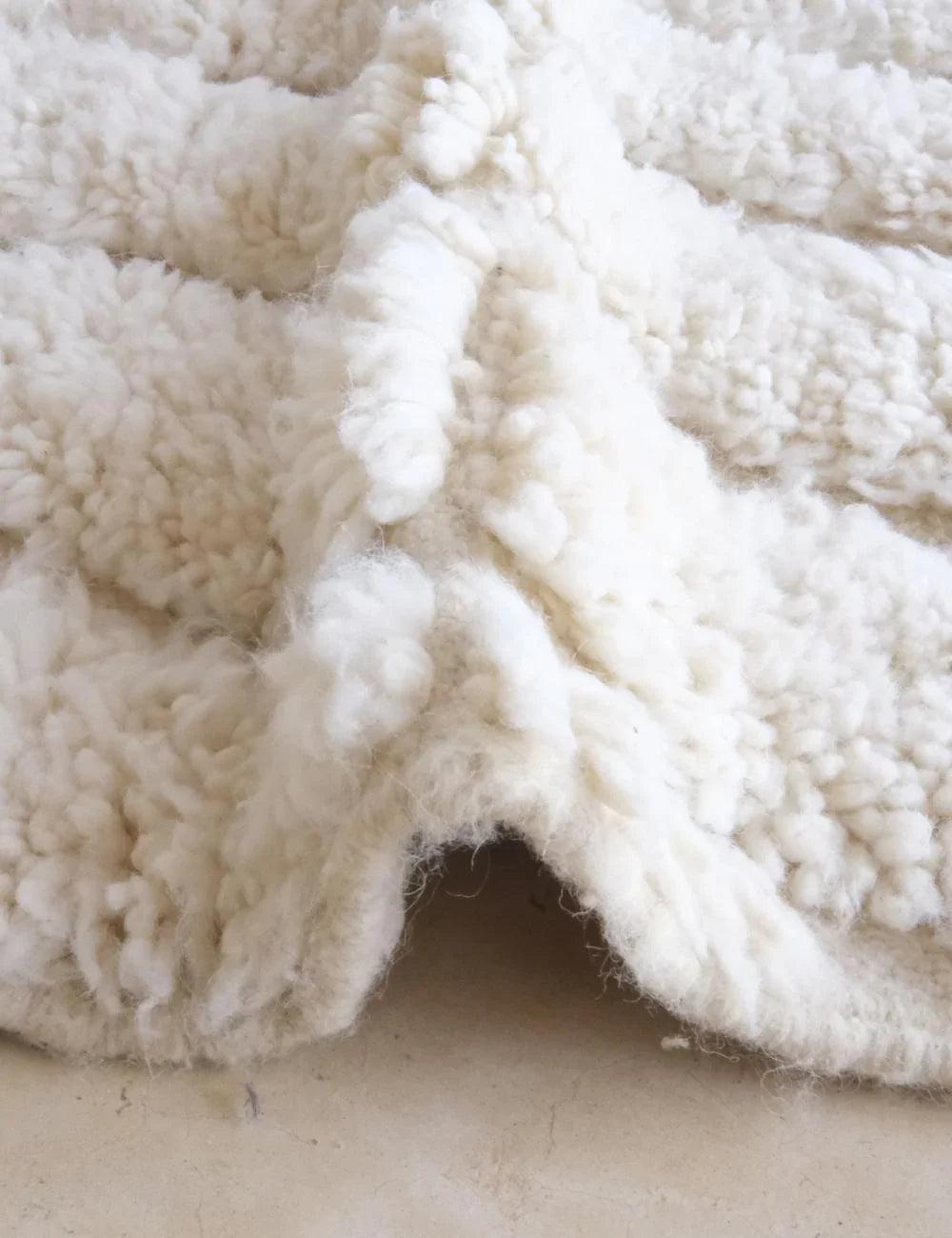 White Beni Ourain Rug 9.5 x 7 ft / 291 x 214 cm - Surcoma