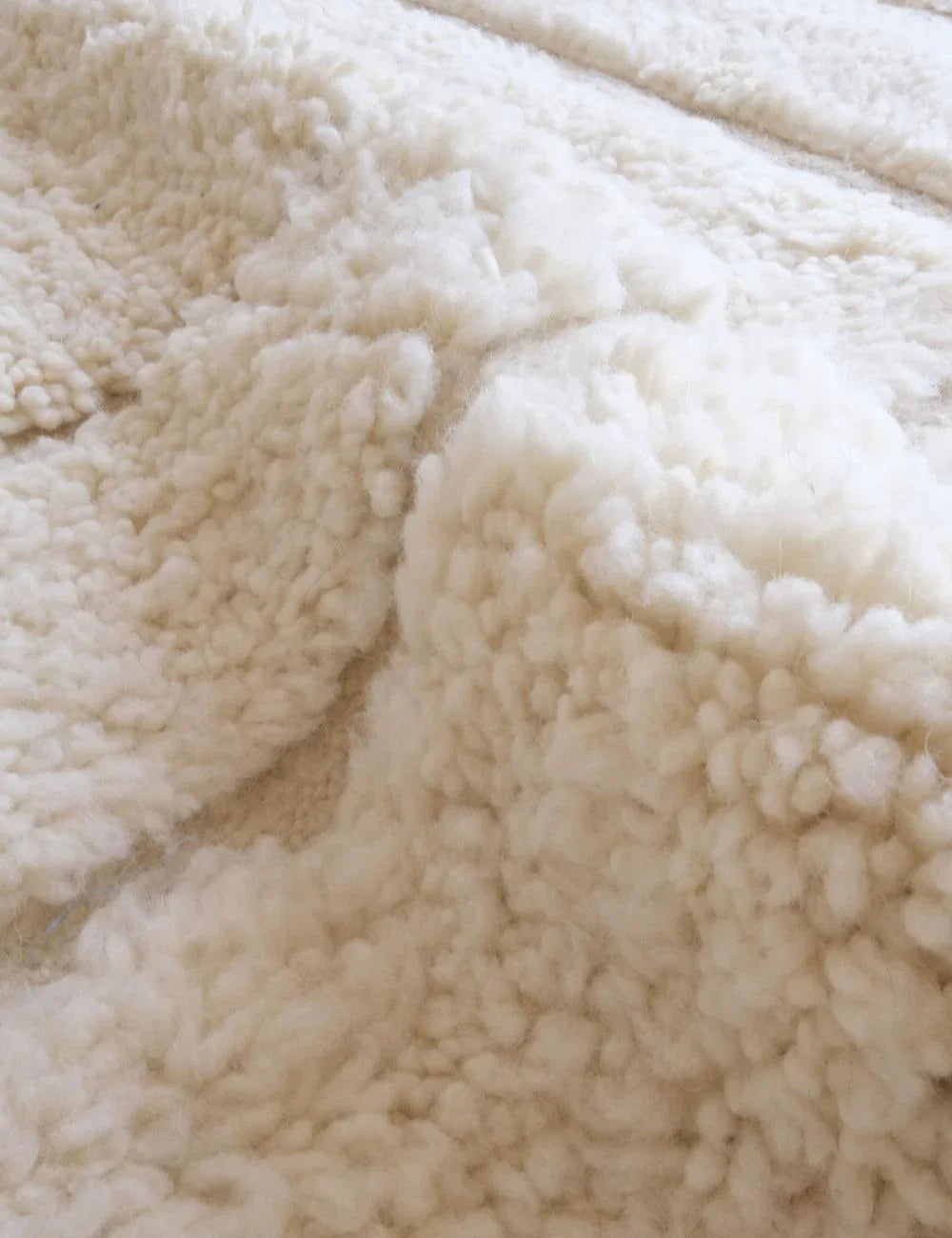 White Morocan Rug 9.5 x 6.5 ft / 291 x 198 cm - Surcoma
