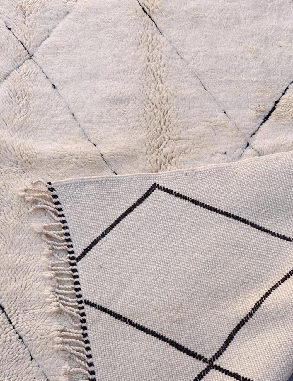 White Luxury Beni Mrirt Rug 11.4 x 8.9 ft / 346 x 272 cm