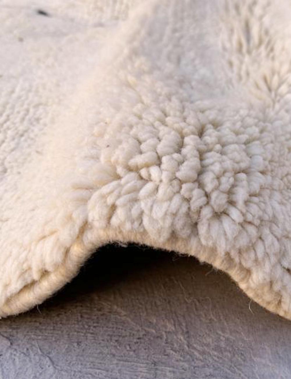 White Luxury Beni Mrirt Rug 11.4 x 8.9 ft / 346 x 272 cm