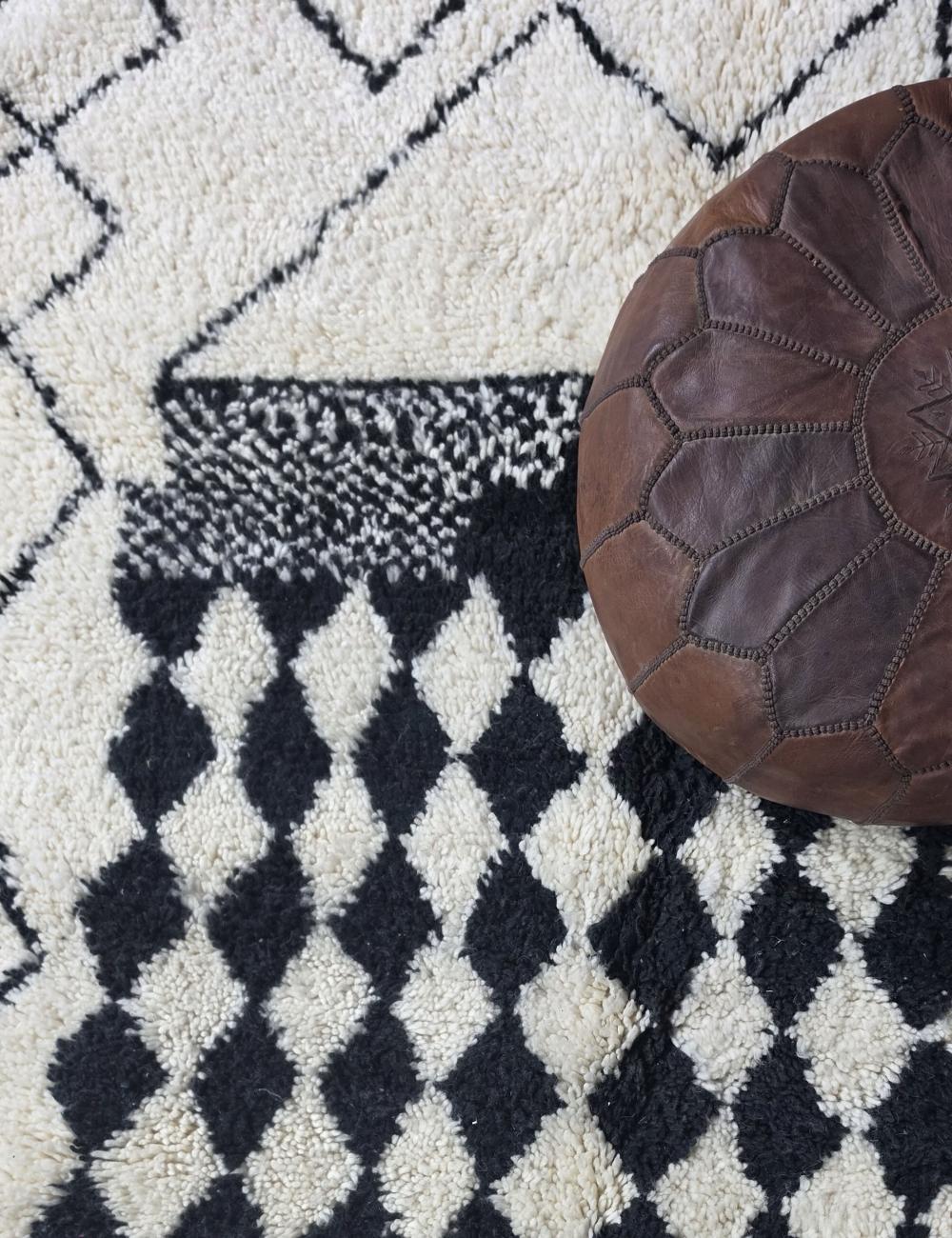 Black and Ivory Moroccan Rug 9 x 6.3 ft / 275 x 193 cm