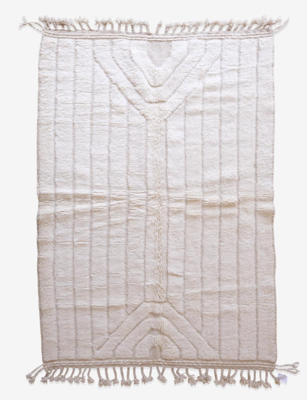 White Moroccan Handknotted Wool Rug 8.3 x 5 ft / 253 x 153 cm