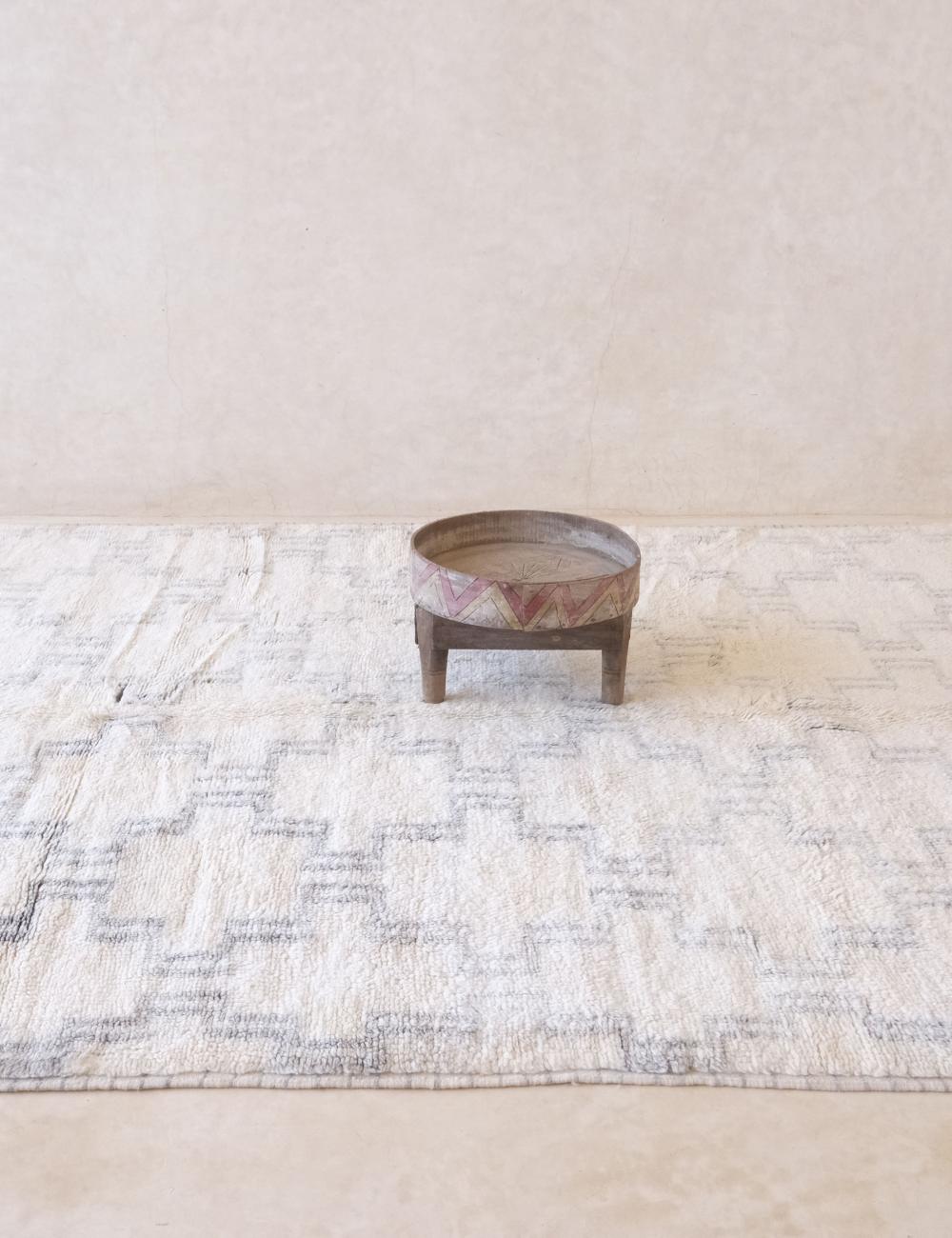 White Moroccan Mrirt Rug 10 x 6.8 ft / 304 x 209 cm
