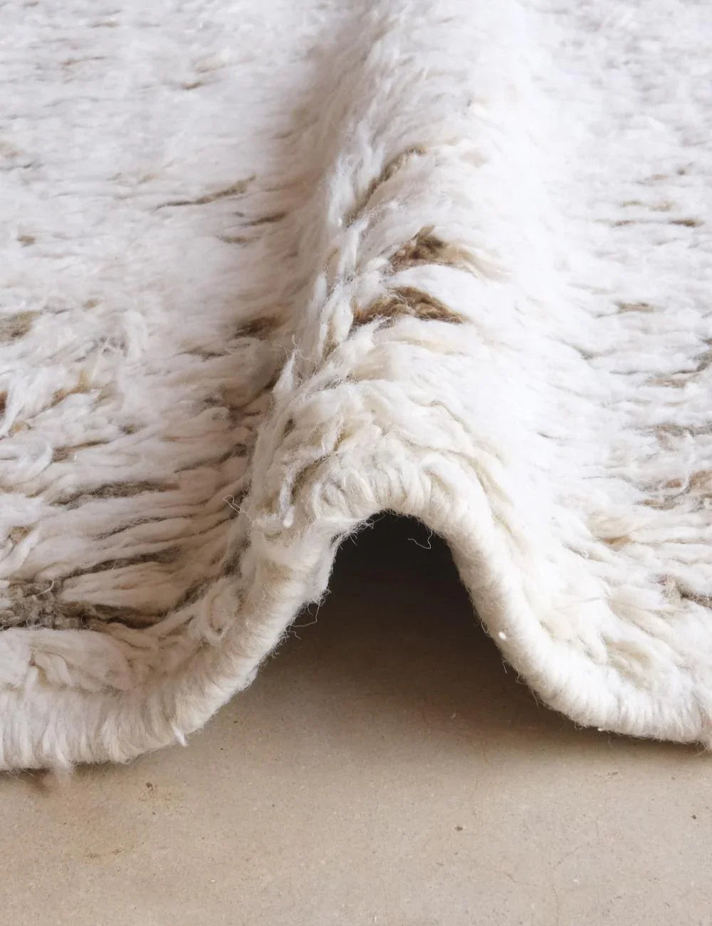 White Moroccan Rug 10.4 x 5.9 ft / 318 x 180 cm - Surcoma