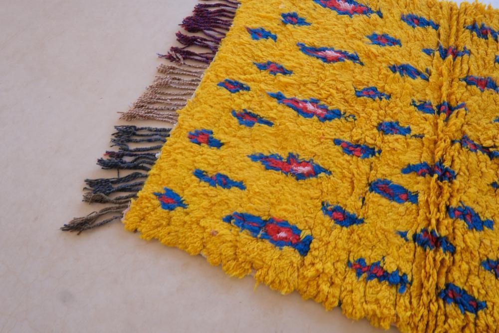 Moroccan Vibrant Lemon Yellow Rug 5.6 x 3 ft / 172 x 92 cm - Surcoma