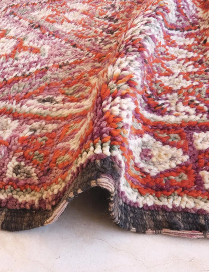 1960s Moroccan Beni M'Guild Wool Rug 9 x 6.4 ft / 274 x 195 cm - Surcoma