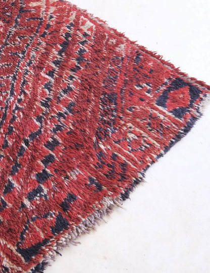 Vintage Red Berber Rug with Tribal Pattern 10 x 6.3 ft / 305 x 192 cm - Surcoma