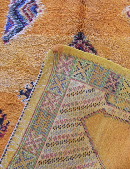 Moroccan Taznakht Wool Rug 8.3 x 4.2 ft / 252 x 129 cm - Surcoma