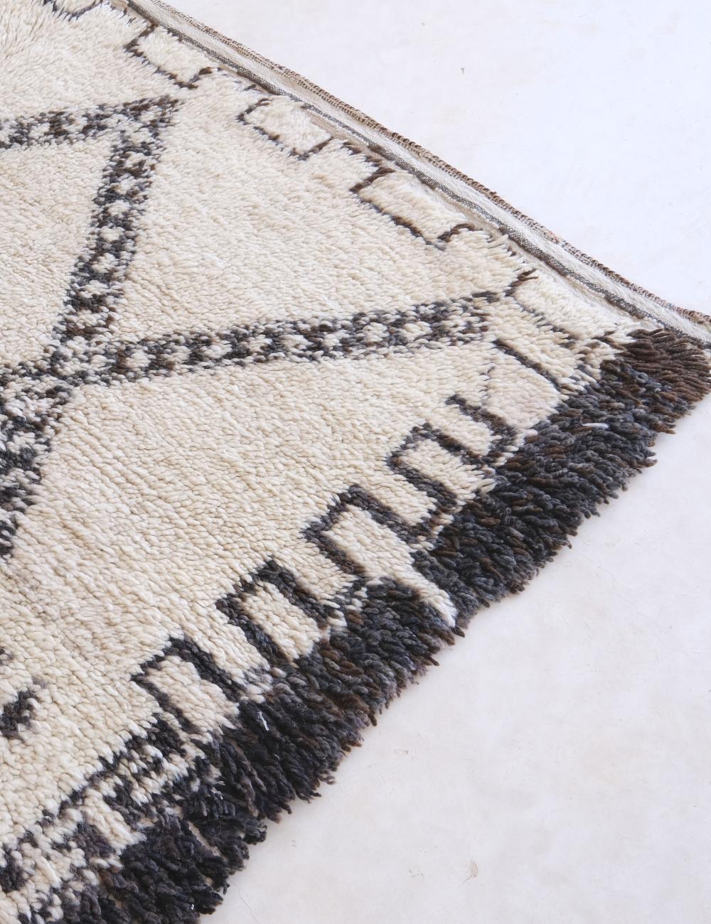 Vintage 1980s Moroccan Beni Ourain Rug 9.6 x 6.4 ft / 293 x 195 cm - Surcoma