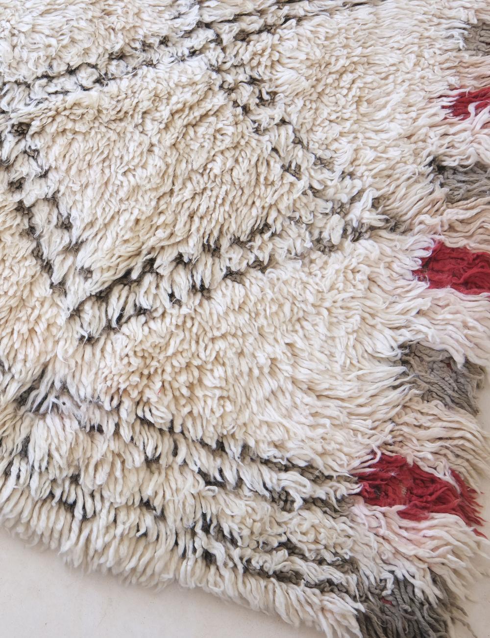 Rare Collector’s Wool Carpet 13.1 x 6.2 ft / 400 x 189 cm - Surcoma