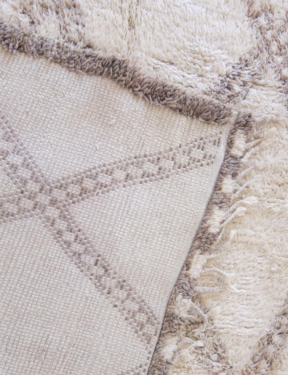 Moroccan Beni Ourain Wool Rug 14.1 x 6.6 ft / 429 x 203 cm - Surcoma