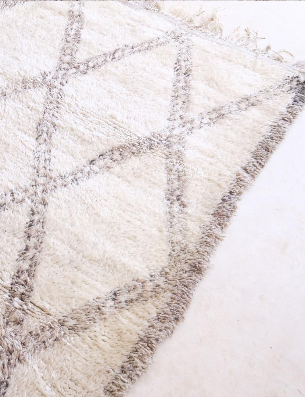 Moroccan Beni Ourain Wool Rug 14.1 x 6.6 ft / 429 x 203 cm - Surcoma