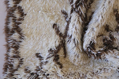 Moroccan Beni Ourain Wool Rug 10.5 x 6.8 ft / 320 x 210 cm - Surcoma