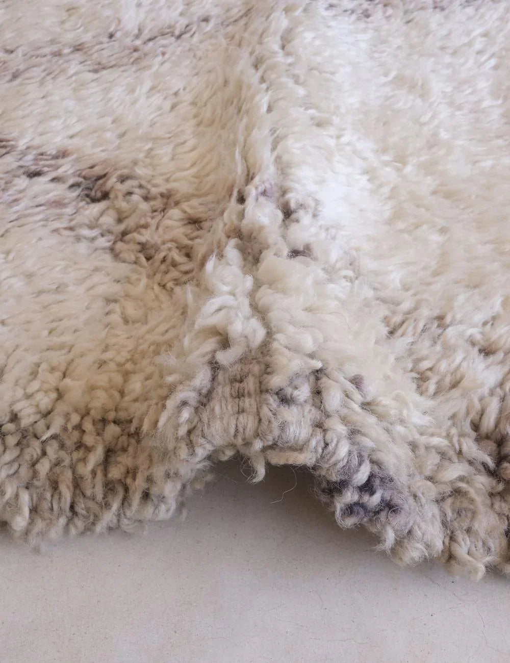 Moroccan Beni Ourain Wool Rug 14.1 x 6.6 ft / 429 x 203 cm - Surcoma