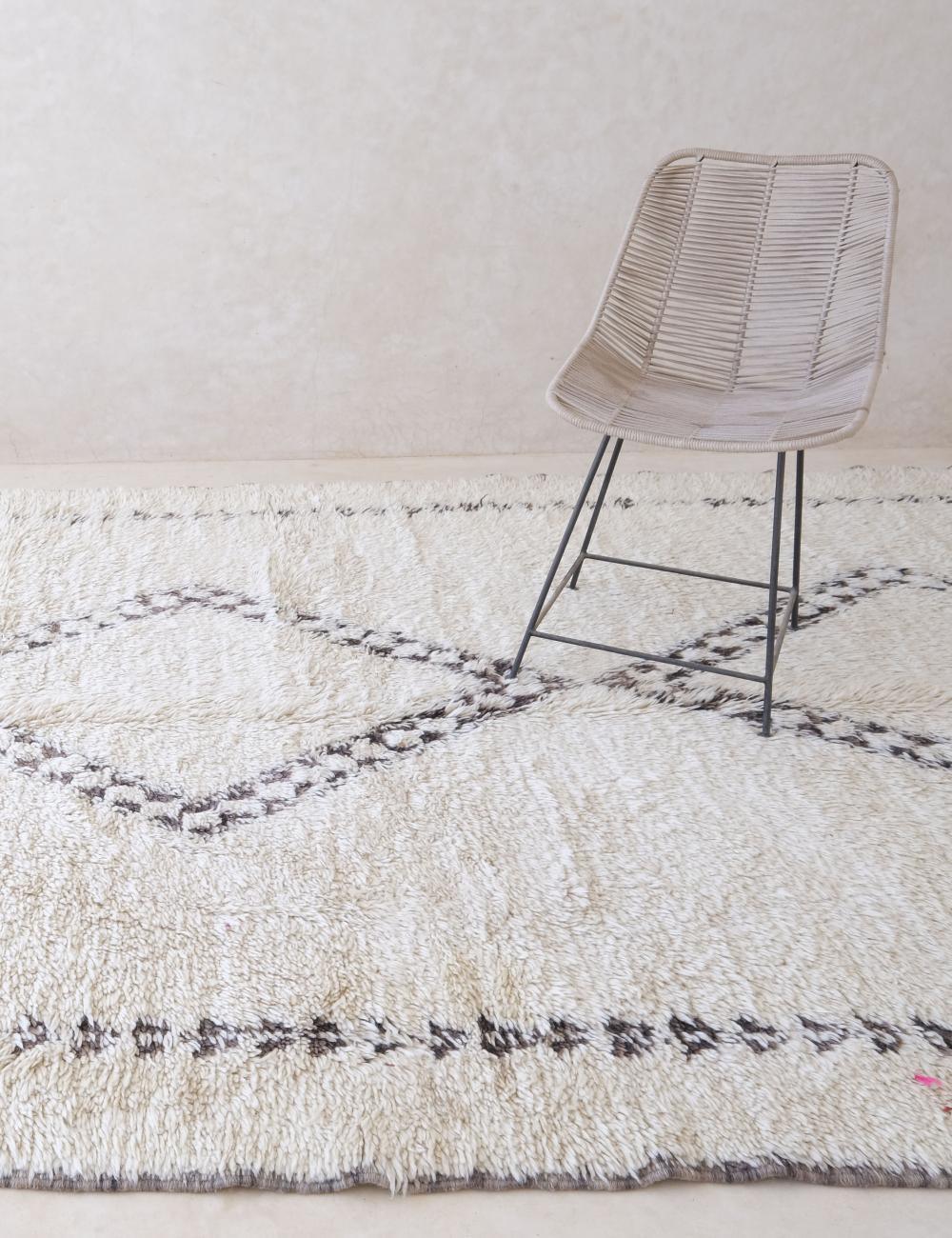 Handmade Moroccan Beni Ourain Rug 12.5 x 6.5 ft / 382 x 199 cm - Surcoma