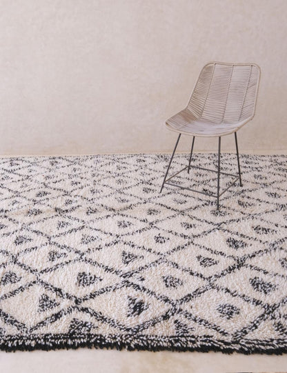 Vintage Beni Ourain Rug with Diamond Pattern 10.9 x 6.3 ft / 332 x 193 cm - Surcoma
