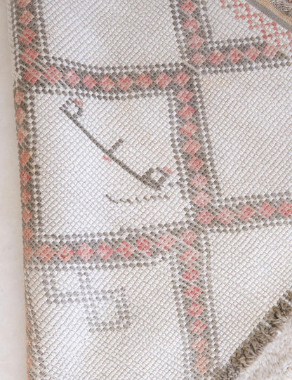 Off-White Moroccan Beni Ourain Rug 11.2 x 6.2 ft / 340 x 191 cm - Surcoma