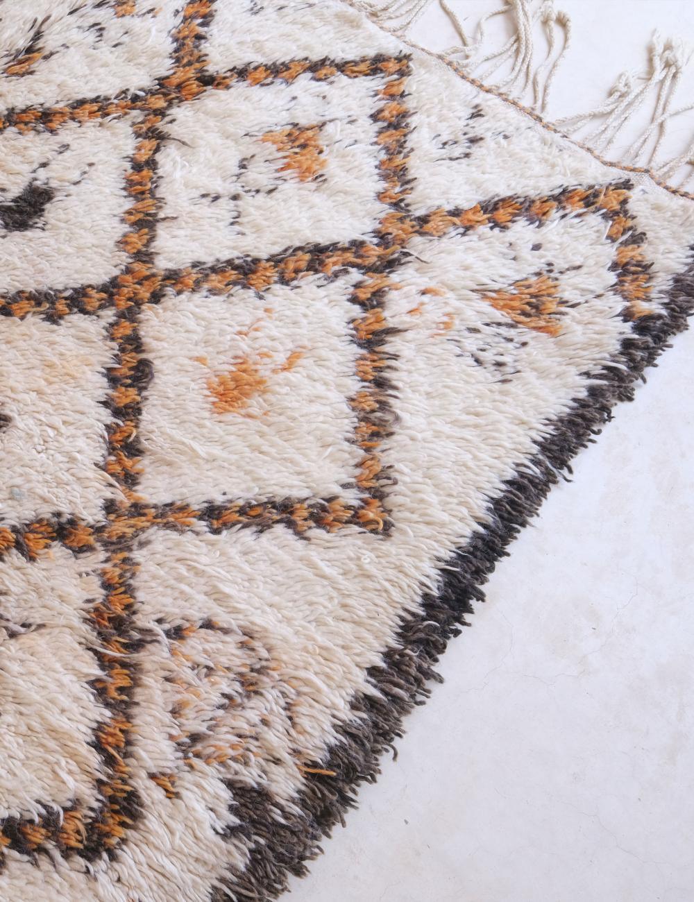 Moroccan Ivory Wool Rug 14.7 x 6.6 ft / 447 x 204 cm - Surcoma
