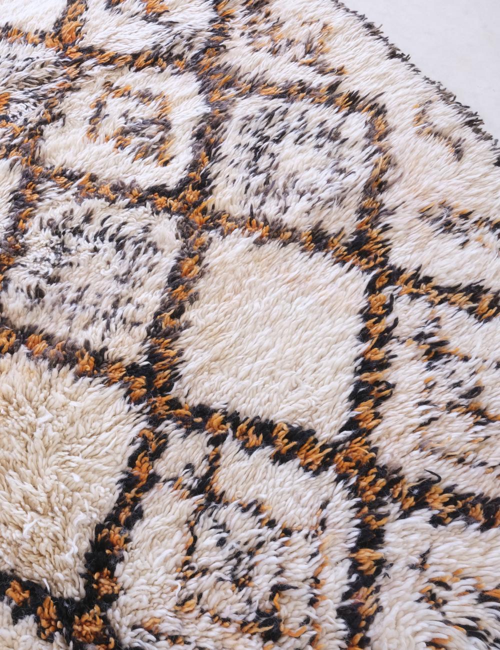 Moroccan Ivory Wool Rug 14.7 x 6.6 ft / 447 x 204 cm - Surcoma