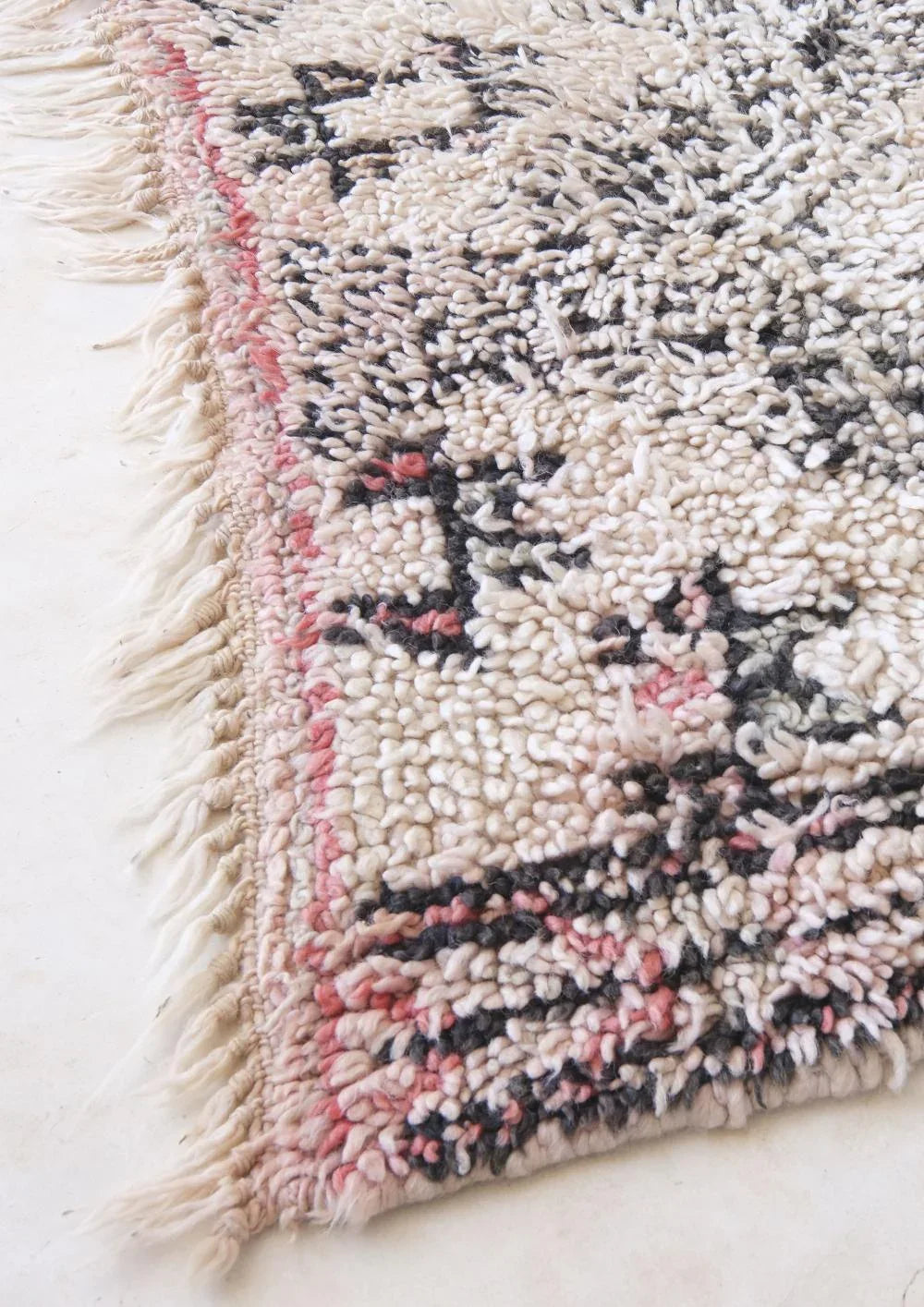 Vintage Marmoucha Rug 8.7 x 5.9 ft / 266 x 180 cm - Surcoma