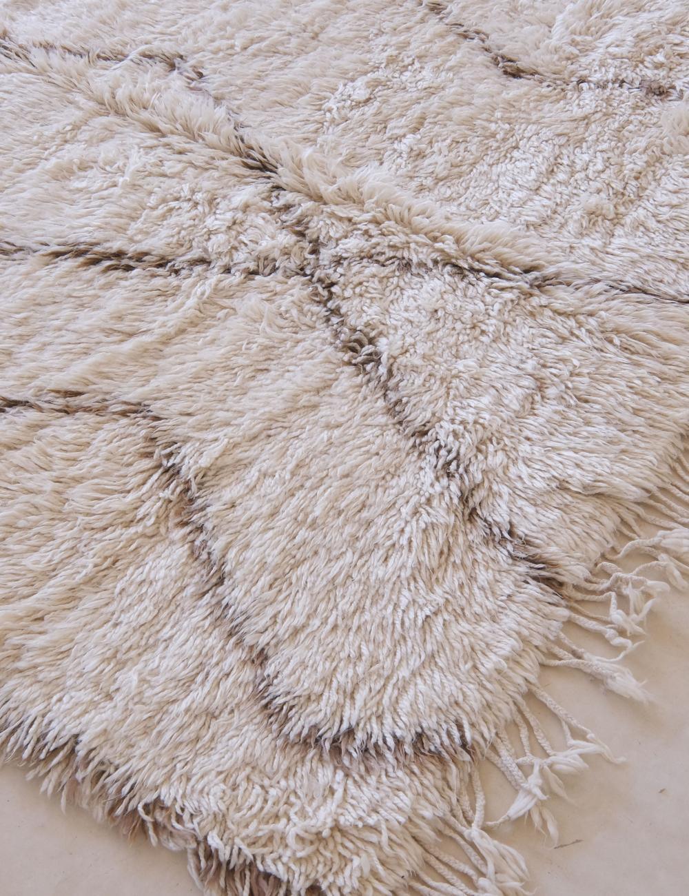 Moroccan Marmoucha Wool Rug 9.9 x 5.6 ft / 302 x 172 cm - Surcoma