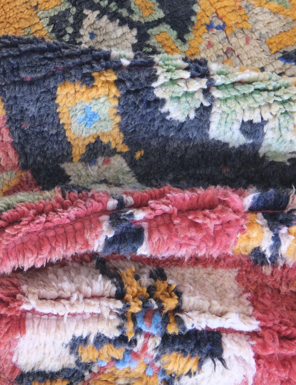 Handwoven Vintage Moroccan Rug 7.9 x 3.2 ft / 240 x 99 cm - Surcoma
