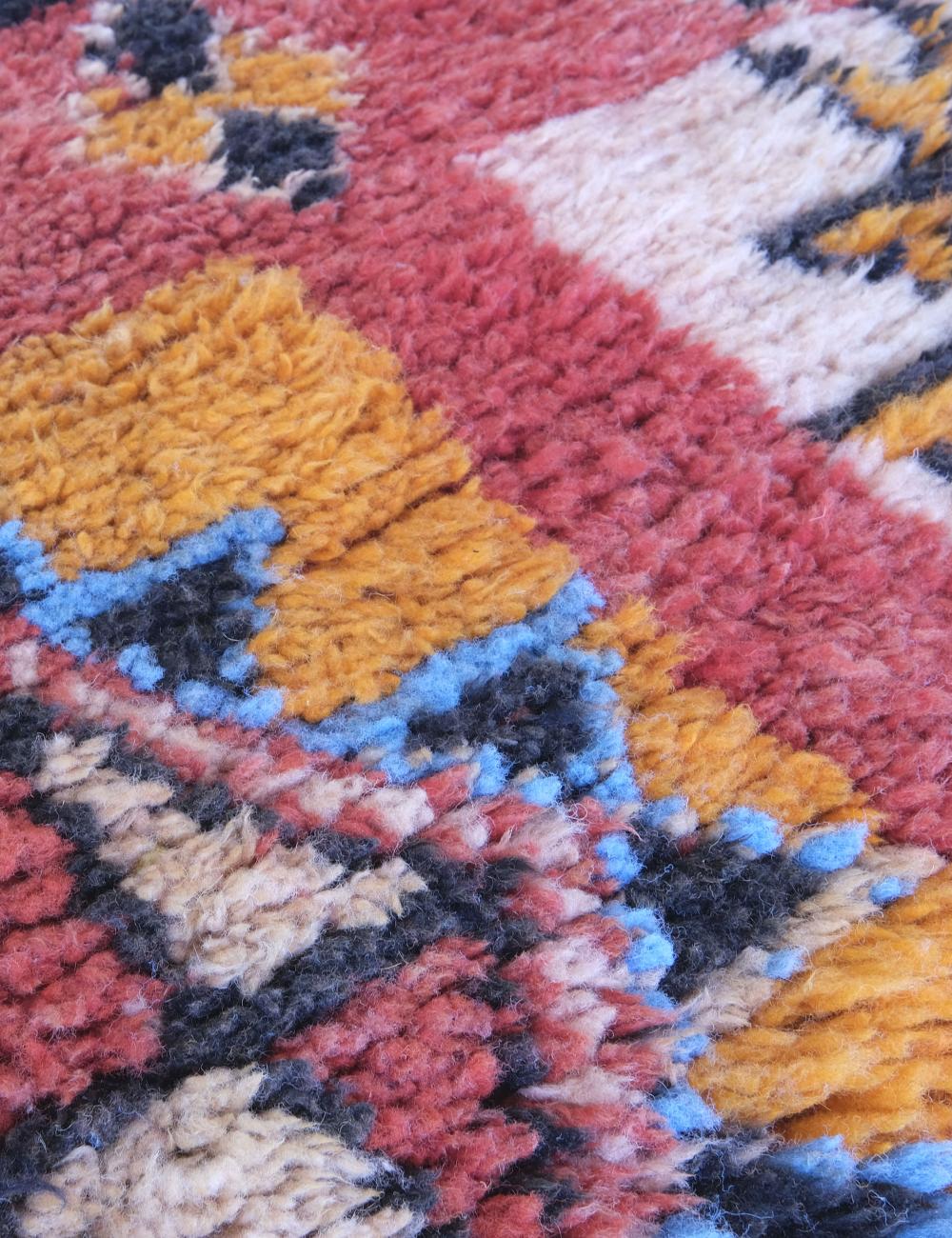 Handwoven Vintage Moroccan Rug 7.9 x 3.2 ft / 240 x 99 cm - Surcoma