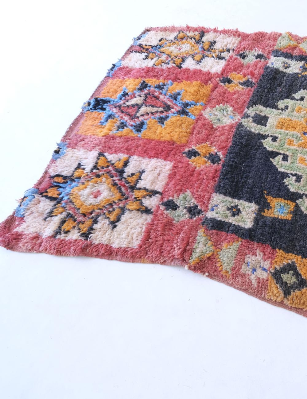 Handwoven Vintage Moroccan Rug 7.9 x 3.2 ft / 240 x 99 cm - Surcoma