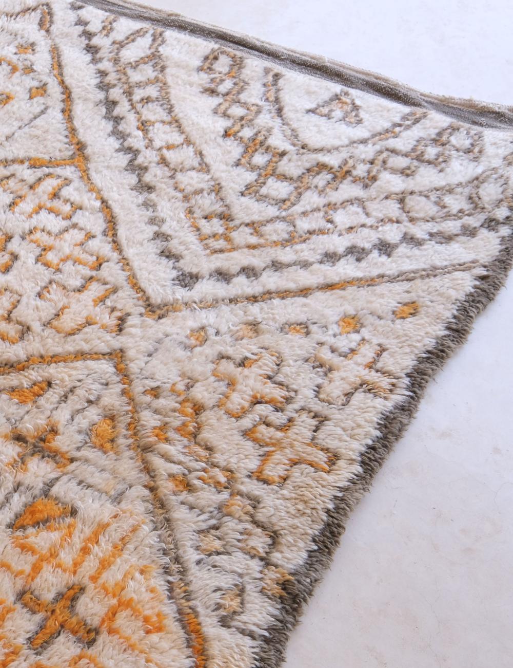 Moroccan Beni Ourain Wool Rug 12.1 x 5.9 ft / 368 x 182 cm - Surcoma