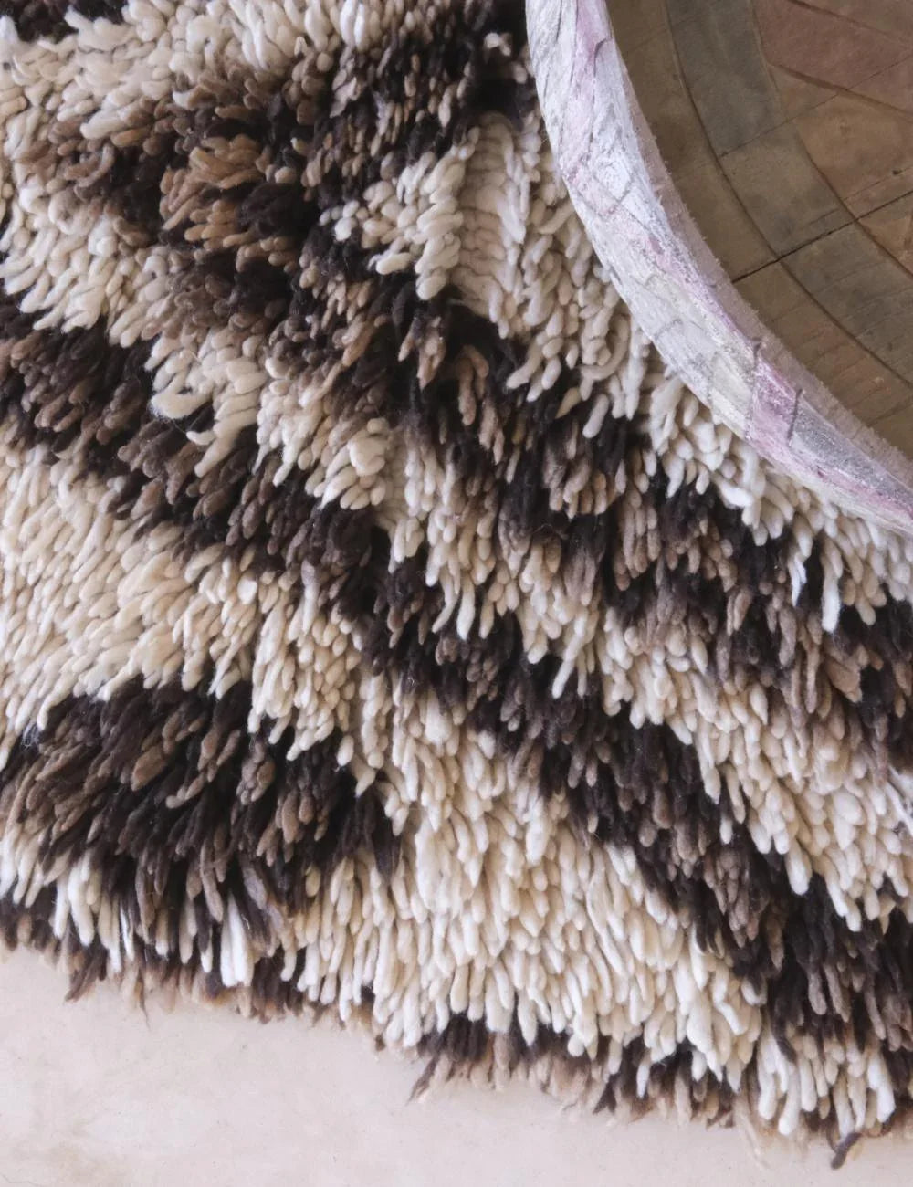 1990s Moroccan Azilal Rug 6 x 2.1 ft / 183 x 66 cm - Surcoma
