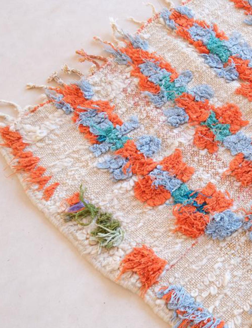 Handwoven Berber Loop Rug 7.6 x 3.1 ft / 232 x 95 cm